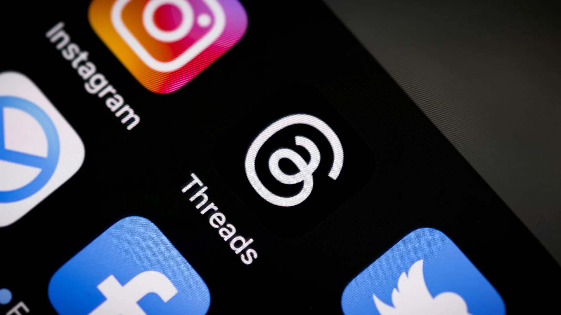 Social Media’s Effect on Sexual Literacy and Healthy Life Skills in Young Adults